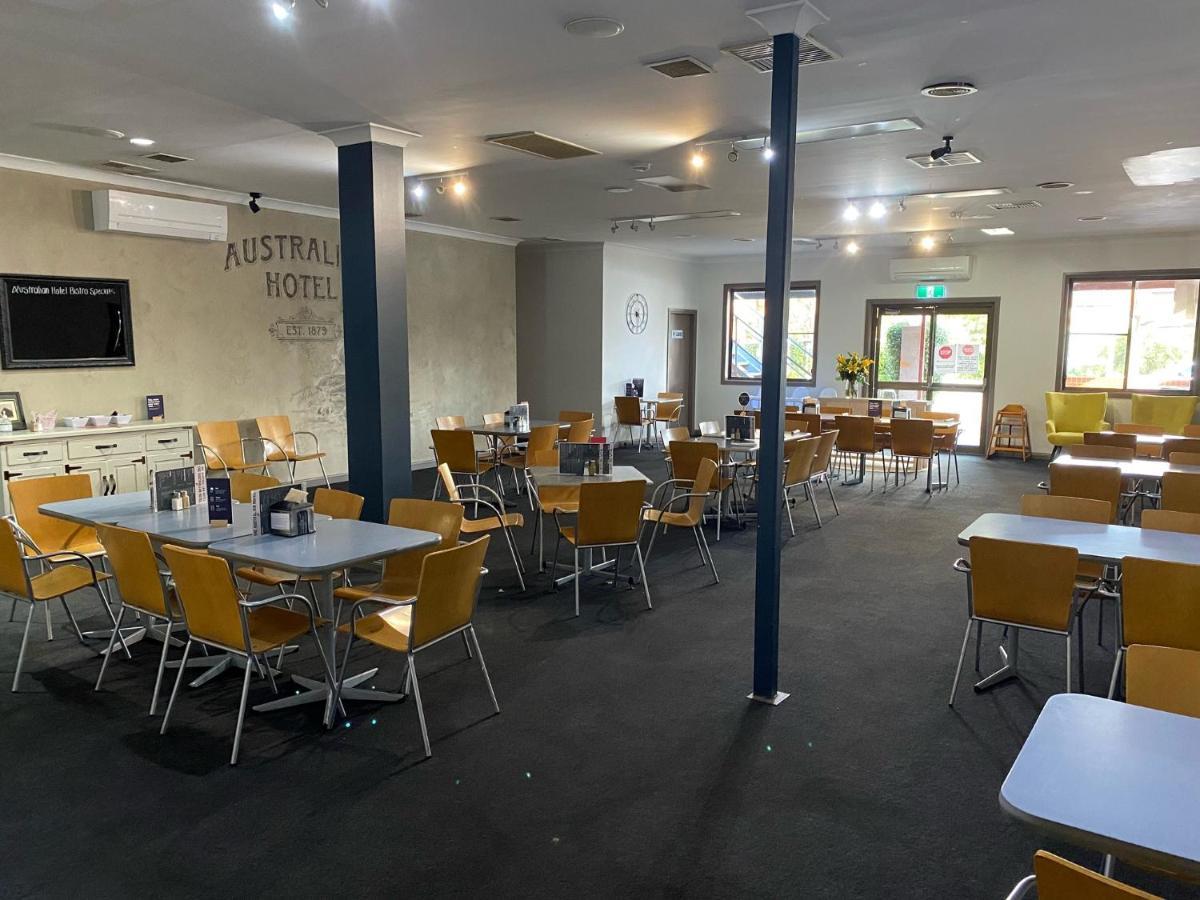 Australian Hotel Young Εξωτερικό φωτογραφία
